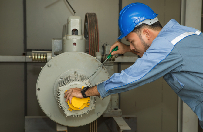 What Lift Servicing Regulations Apply? What Lift Servicing Regulations Apply?